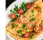 
                  Aprenda receita de omelete de milho e salsinha para almoço