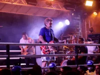 Tuca Fernandes planeja EP no formato voz e piano