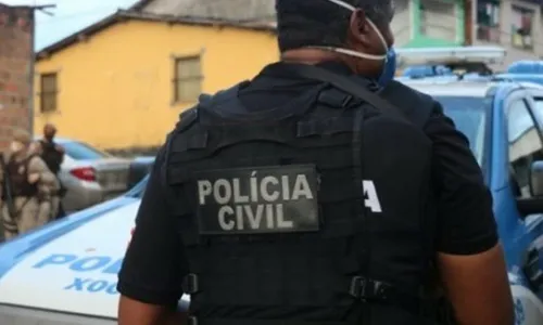 
				
					Dois suspeitos morrem e dois são presos durante operação contra tráfico no interior na Bahia
				
				