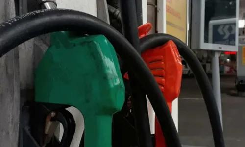 
				
					ANP aponta que Porto Seguro registra litro de diesel mais caro do Brasil no mês de maio
				
				