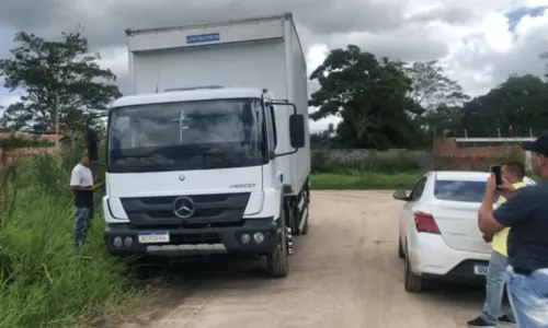 
				
					Quadrilha é presa após roubar caminhão com carga de 50 mil reais na Bahia
				
				