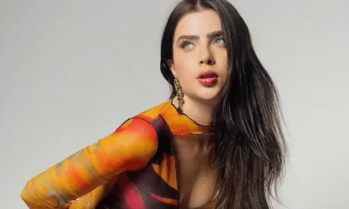 
				
					Jade Picon aparece com elenco de 'Travessia', nova novela da TV Globo
				
				