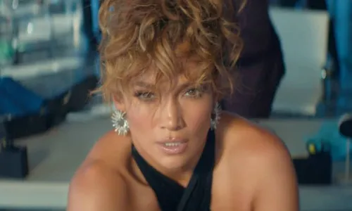 
				
					Jennifer Lopez faz exigência de sexo 4 vezes por semana em acordo pré-nupicial com Ben Affleck
				
				