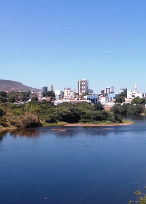 
				
					Homem é encontrado morto às margens do Rio Grande no oeste da Bahia
				
				