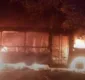 
                  Ônibus de transporte escolar é incendiado no Vale do Capão