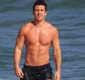 
                  Ricky Tavares, de 'Além da Ilusão', ostenta barriga trincada durante mergulho; veja fotos