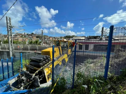 
		Estações Pirajá e Bom Juá do metrô de Salvador só devem voltar a operar na quinta-feira após acidente com trens