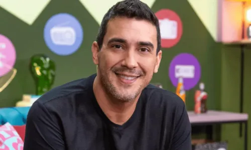 
				
					Após 27 anos, André Marques deixa a TV Globo: 'Hora de colocar sonhos em prática'
				
				