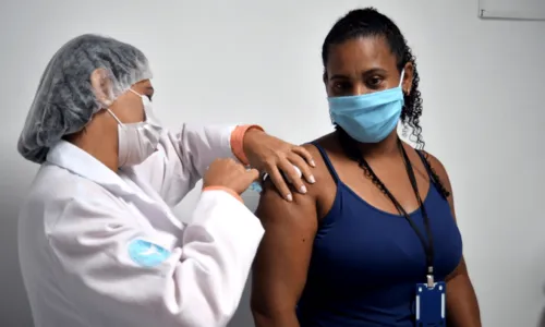 
				
					Vacinação contra Covid-19 é suspensa neste final de semana em Salvador
				
				