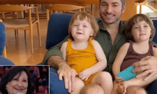 
				
					Déa Lúcia, mãe de Paulo Gustavo fala sobre saudade do filho: 'Ele nos ensinou a sorrir'
				
				
