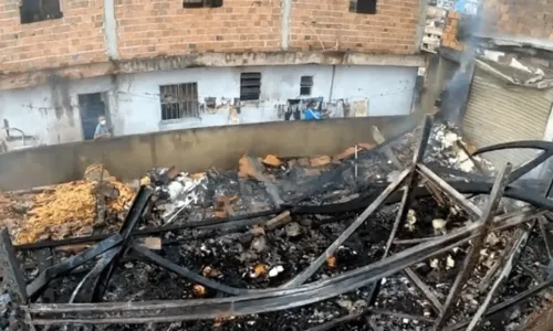 
				
					Incêndio destrói galpão de sorvete no bairro de Águas Claras
				
				