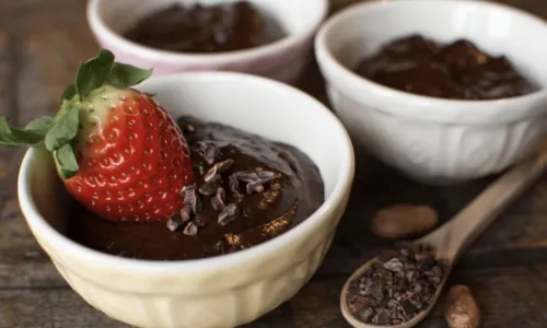 
				
					Saúde da mulher na Menopausa: aprenda a fazer um mousse de chocolate para comer sem restrição
				
				