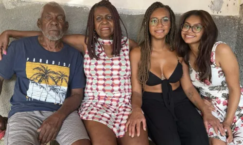 
				
					Após quitar Fies, Jessi visita família na Bahia e brinca: 'Trabalhar para fazer R$ 1,5 milhão na raça'
				
				