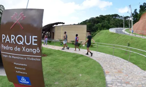 
				
					Com investimento de R$ 8 milhões, Parque Pedra de Xangô, em Cajazeiras, é inaugurado pela Prefeitura nesta quarta (4)
				
				