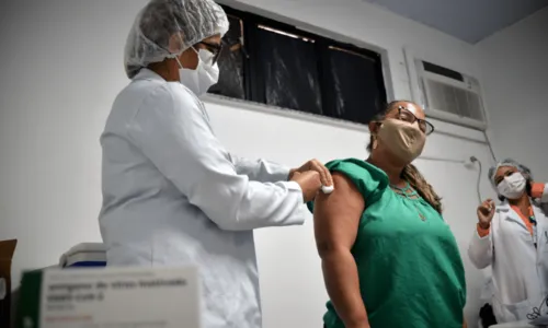 
				
					Vacinação contra Covid-19 em Salvador segue em esquema 'Liberou Geral' nesta quarta
				
				