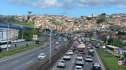 
				
					FOTOS: veja imagens do acidente entre o trem do metrô de Salvador e caminhão rebocador
				
				