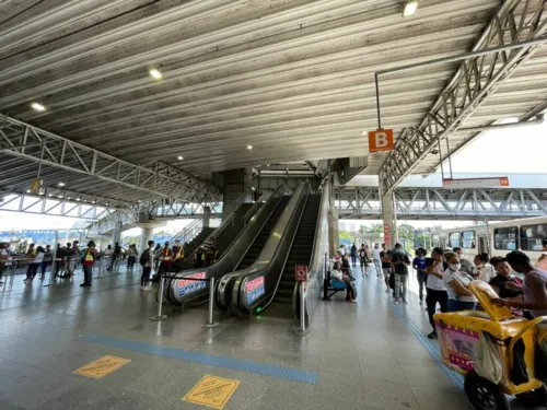 
				
					FOTOS: veja imagens do acidente entre o trem do metrô de Salvador e caminhão rebocador
				
				