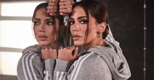 
				
					Anitta intriga web ao revelar ter aceito convite para 'A Fazenda'; entenda
				
				