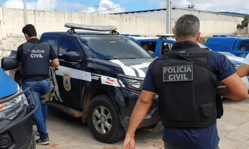 
				
					Homem é preso por descumprir medida protetiva em Feira de Santana, na Bahia
				
				