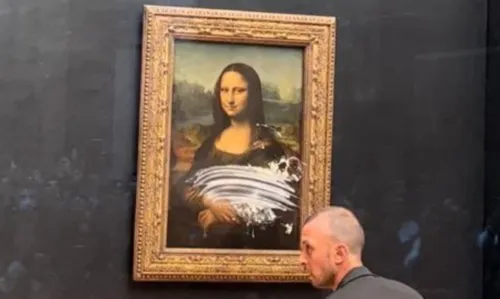 
				
					Quadro da Monalisa é alvo de vandalismo no Louvre, em Paris
				
				