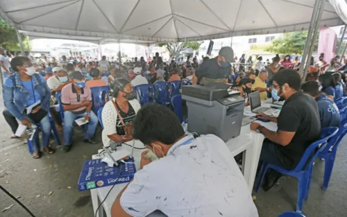 
				
					Com atendimentos gratuitos de saúde e cidadania, Bom Jesus da Lapa recebe Feira Cidadã; veja detalhes
				
				