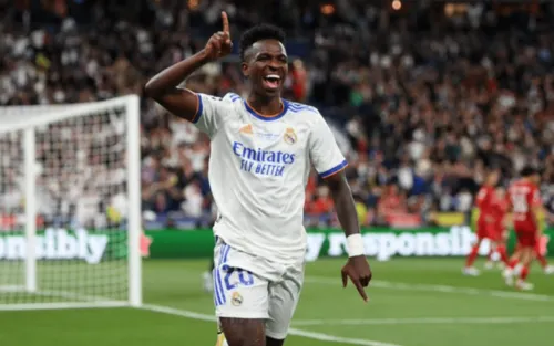 
				
					Com gol de Vinícius Júnior, Real Madrid conquista a taça Champions
				
				