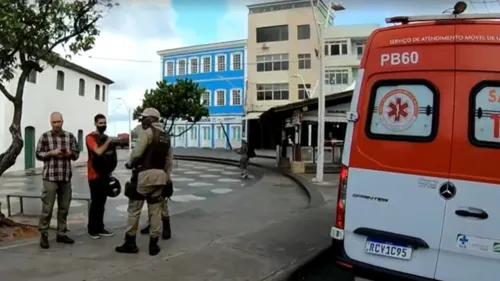 
				
					Após discussão, homem é baleado no meio do Largo de Santana, em Salvador
				
				