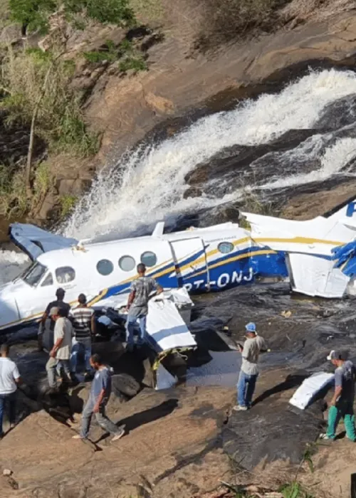 
				
					Um ano após a morte de Marília Mendonça, investigação da FAB sobre queda de avião não foi concluída
				
				