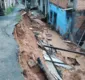 
                  Por conta das fortes chuvas, muro desaba e destrói imóveis em Salvador