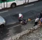 
                  Vídeo: Acidente com motocicleta deixa ferido e trânsito lento na Avenida Contorno, em Salvador