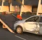 
                  Casal perde controle e atinge 3 carros na orla de Salvador; uma pessoa ficou ferida