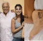 
                  Aos 73, Antonio Fagundes faz tatuagem romântica com a mulher: 'Primeira e última'