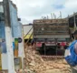 
                  Vídeo: Três pessoas ficam feridas após caminhão carregado com laranjas invadir mercado e padaria na Bahia