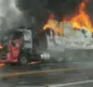 
                  Caminhão carregado de pneus pega fogo em Jequié, na Bahia
