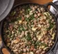 
                  Churrasco especial: aprenda a fazer feijão tropeiro para acompanhar almoço de 'Dia das Mães'