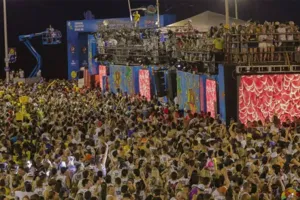 Detran oferece curso gratuito para condutores de trios do carnaval de Salvador