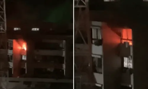 
				
					Oito pessoas ficam feridas durante incêndio em apartamento no bairro da Pituba, em Salvador
				
				
