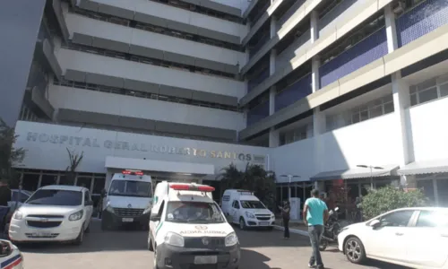 
				
					Projétil atravessa janela e atinge parede do Hospital Geral Roberto Santos, em Salvador
				
				