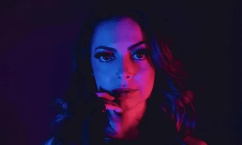 
				
					Cantora Karyn G lança 'Obsession', terceira faixa do EP 'Reset'
				
				