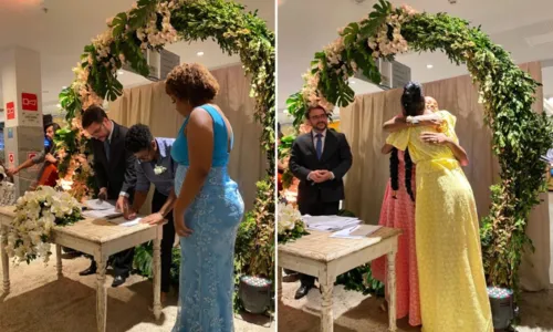 
				
					Casais homoafetivos oficializam união durante celebração coletiva em shopping de Salvador: 'Afirmando um direito'
				
				