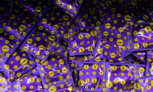 
				
					Bahia espera distribuir 1 milhão de preservativos para as festas juninas
				
				