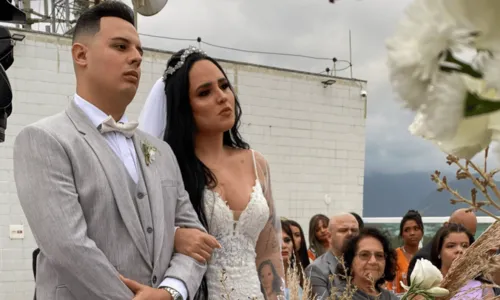 
				
					Perlla se casa com empresário milionário no Rio de Janeiro: 'A mulher mais abençoada do mundo'
				
				