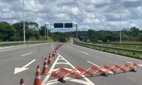 
				
					Túnel de acesso à BA-099 é interditado para manutenção por dois dias
				
				