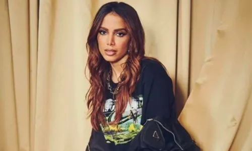 
				
					Sucesso mundial: Anitta entra para o 'Guinness World' por recorde de 'Envolver'
				
				