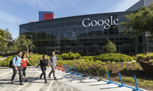 
				
					Google anuncia 500 mil bolsas de estudo para jovens; veja como se candidatar
				
				