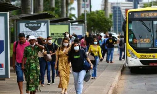 
				
					Fiocruz indica tendência de aumento de casos de Covid-19
				
				