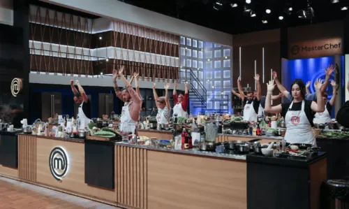 
				
					Caixa Misteriosa com cactos surpreende os cozinheiros no próximo episódio do 'MasterChef'
				
				