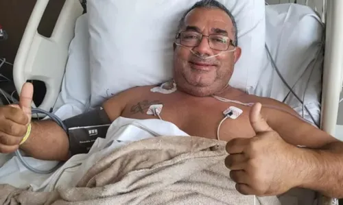 
				
					Pai de Anita celebra recuperação após descoberta de câncer no pulmão: 'Sextou'
				
				