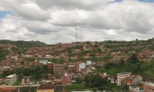 
				
					Cidade baiana anuncia cancelamento de festa milionária de São João após decisão judicial
				
				