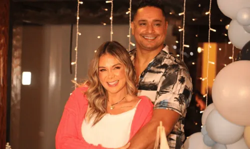 
				
					Xanddy comemora aniversário em Búzios com a família e amigos; veja fotos
				
				